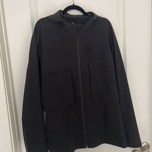 Lululemon Black XL men’s jacket stretch cargo